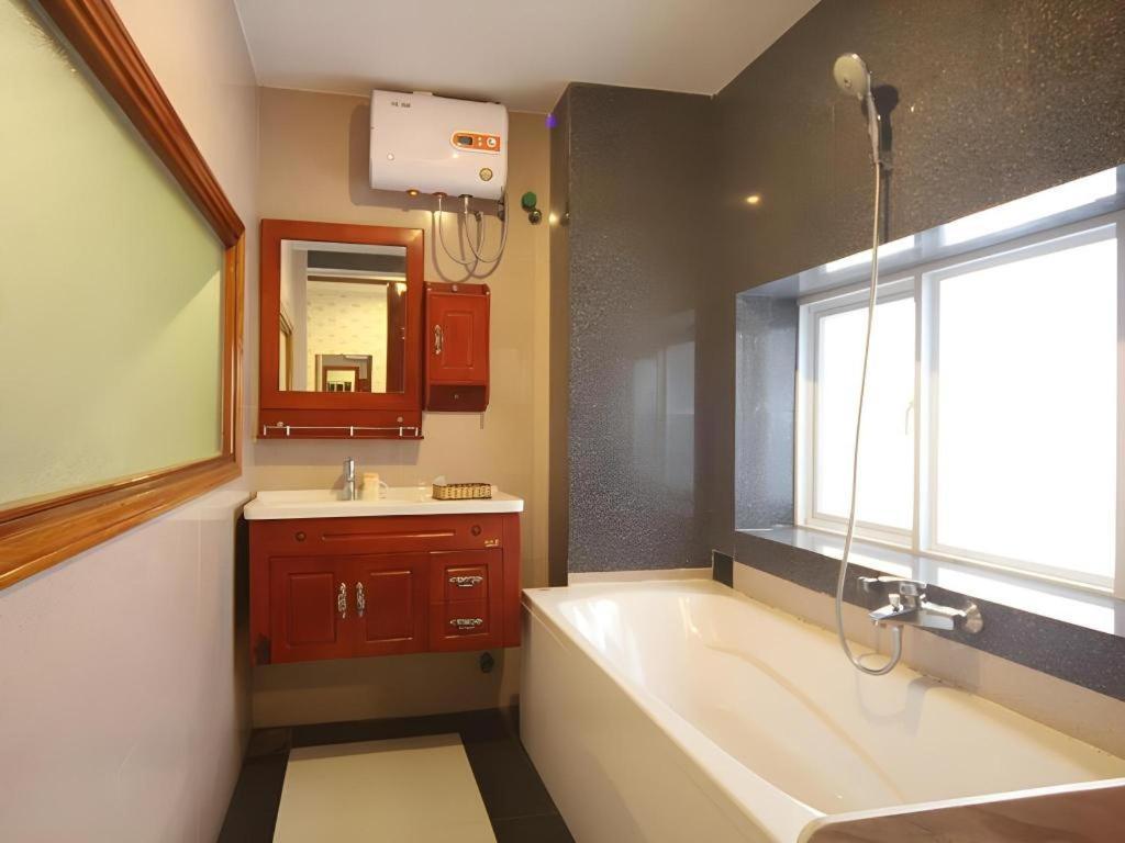 Omega Da Nang Beach Hotel Zewnętrze zdjęcie